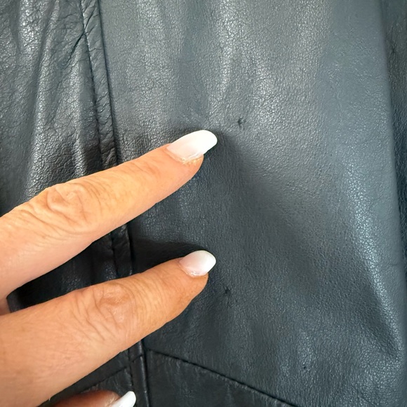 Venezia Vitale Black Leather women’s leather Coat with gold buttons in size 14 - Picture 9 of 12